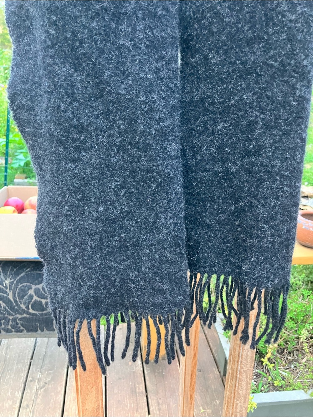 Scotland lambswool fringed scarf charcoal / black - Picture 3 of 6